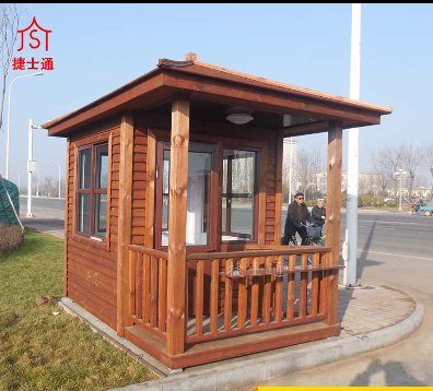 公園景區值班內部都是鍍鋅方管，屬于鋼結構崗亭警務(wù)室防腐木崗亭